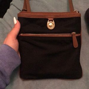 Michael kors crossbody bag